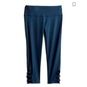 Threads 4 Thought T4T Monica Criss Cross Crop Legging